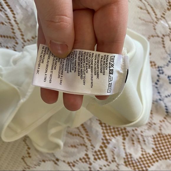 Urban Outfitters Silence + Noise • Mesh Peekaboo Racerback Crop Top - Picture 12 of 13